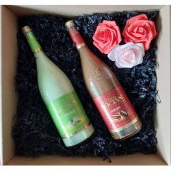 Zestaw prezentowy likier BIAŁY BOCIAN 500ml